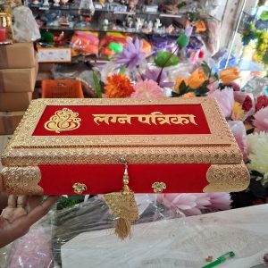 LAGAN PATRIKA-- MUSICAL WEDDING CARD HOLDER LAGNA 3192-- POSHAK KRISHNA OR ANY GOD ASAN SIMHASAN JHULA