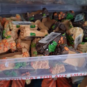 GARDEN MINIATURES -- BENCH LOG 214