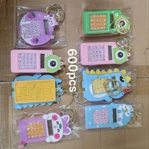 KEYCHAIN PLUS CALCULATOR PLUS MAZE GAME FUN .. WOKRING MINIATURE TOY KC CALCI MAZE 250