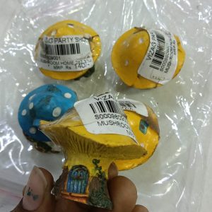 GARDEN MINIATURES — MUSHROOM HOME 282 330