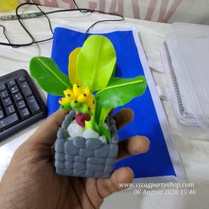 BANANA TREE PLANT MINIATURE - TRADITIONAL PROPS
