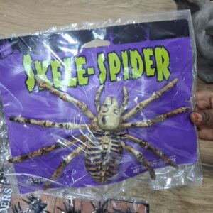 PROP SKELETON ZOMBIE SPIDER - 10 INCH - 1 PC