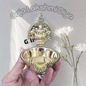 GAJALAKSHMI LAXMI DEVI DIYA - BRASS DEEPAM- 3.6 inch